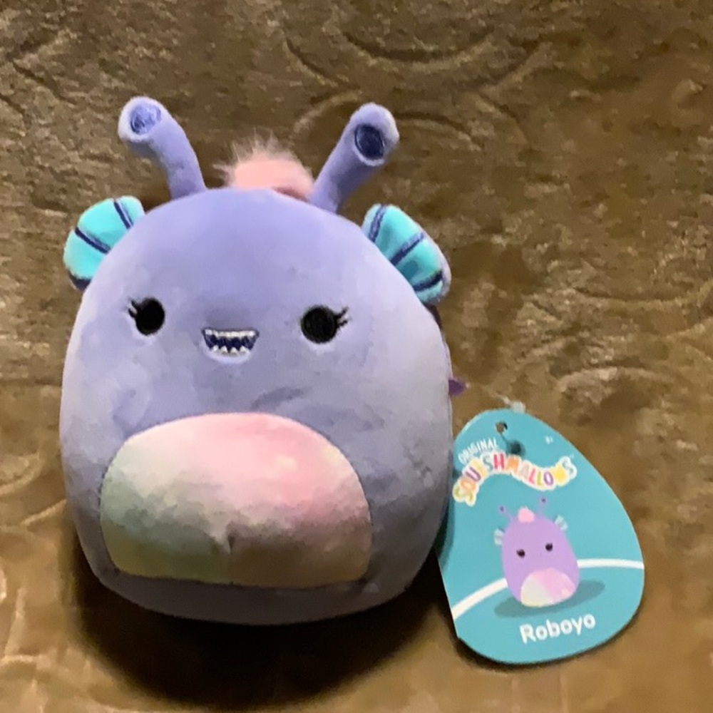 Roboyo The Purple Water Alien Squishmallows 5” NWT